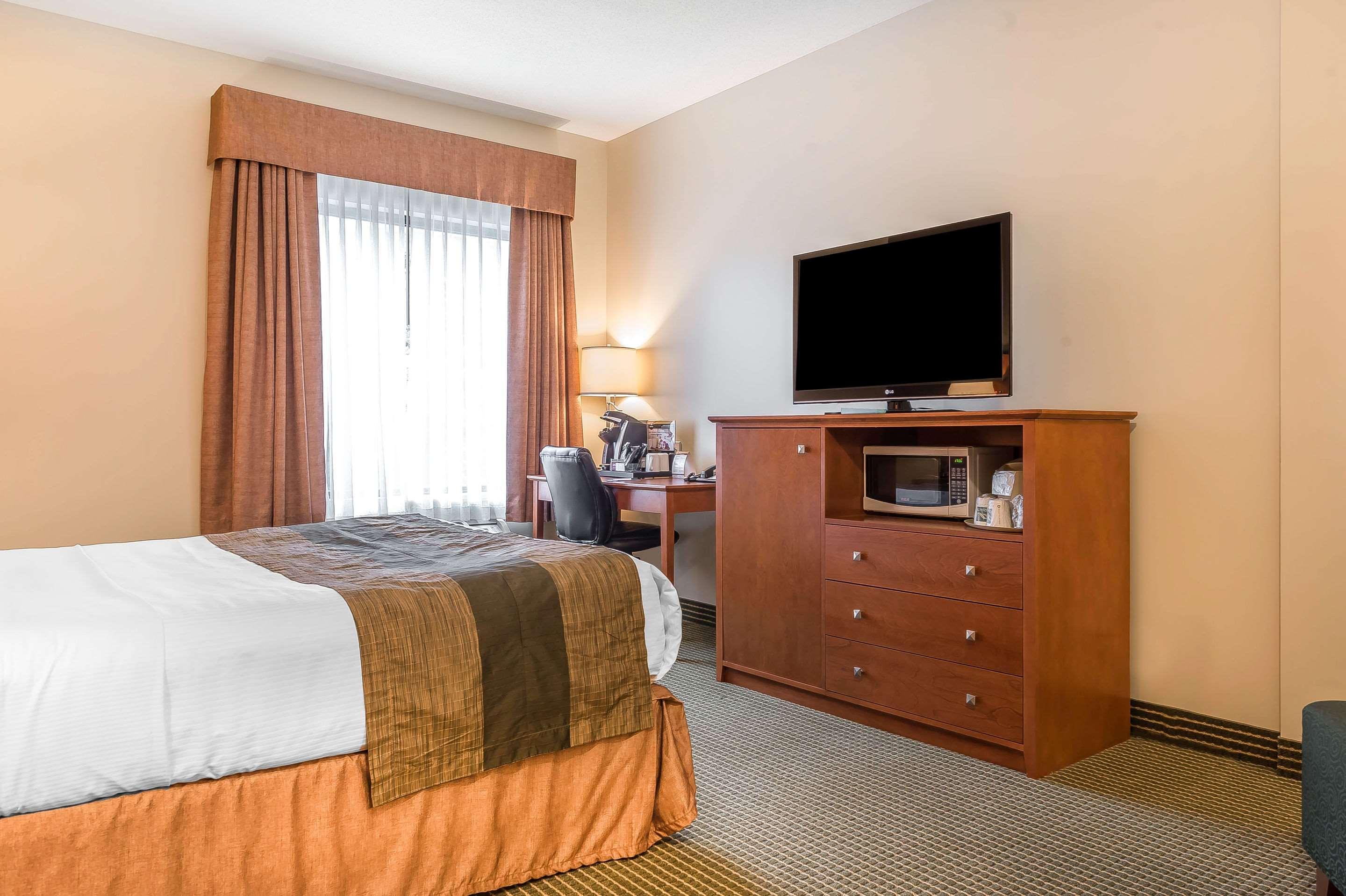 Quality Inn & Suites Hawkesbury Kültér fotó